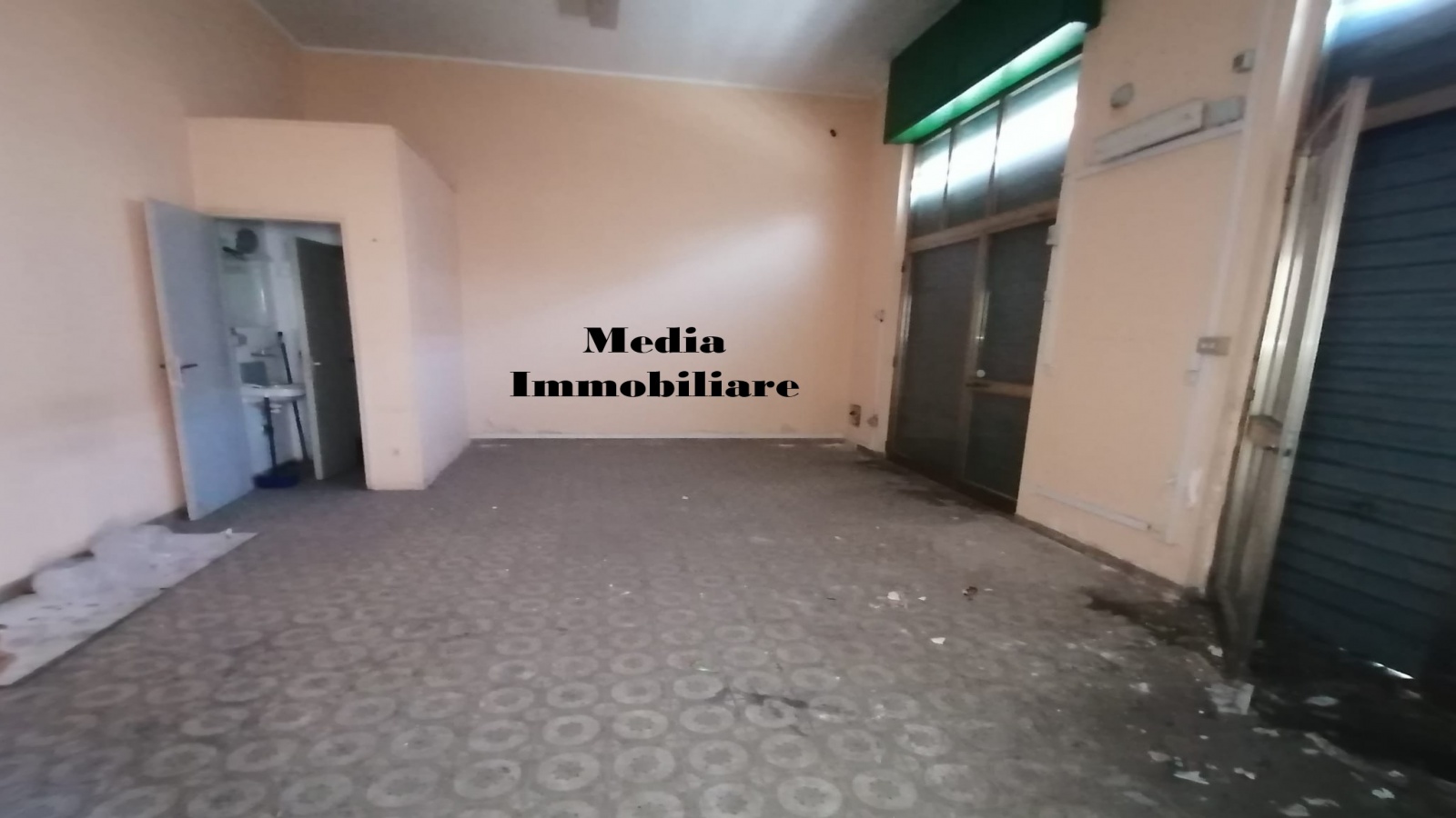 101 Via Luigi Vanvitelli,Siracusa,Commerciale,Via Luigi Vanvitelli,2033